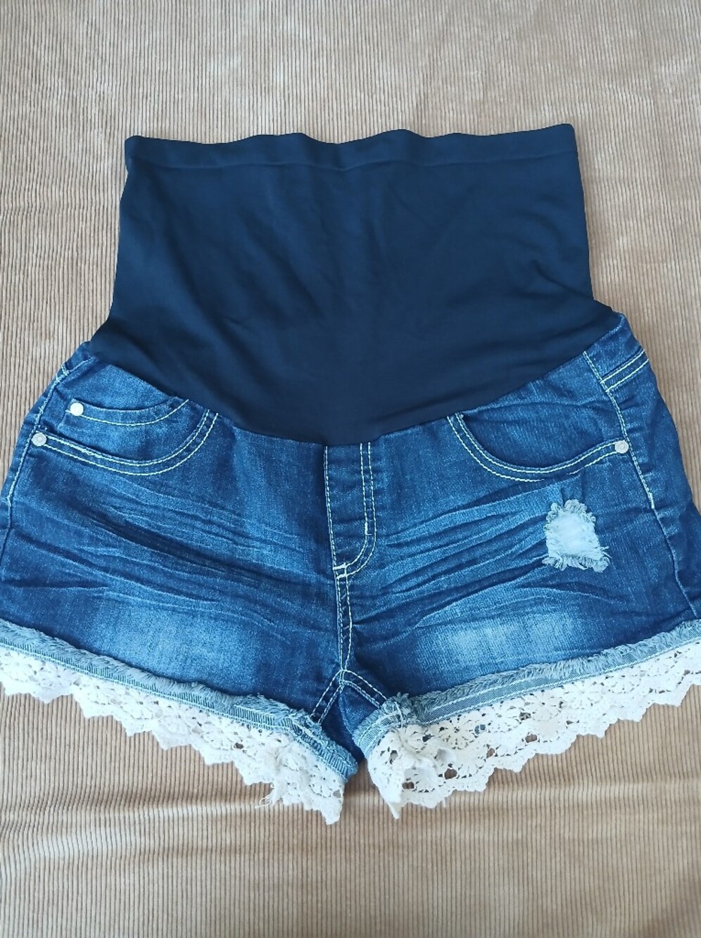 Bella Vida Maternity Lace Trim Denim Shorts - Size L (EUC)